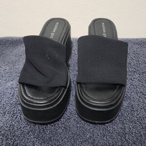 Madden Girl Wesley Platform Wedge Slides With Black Fabric Size 9.